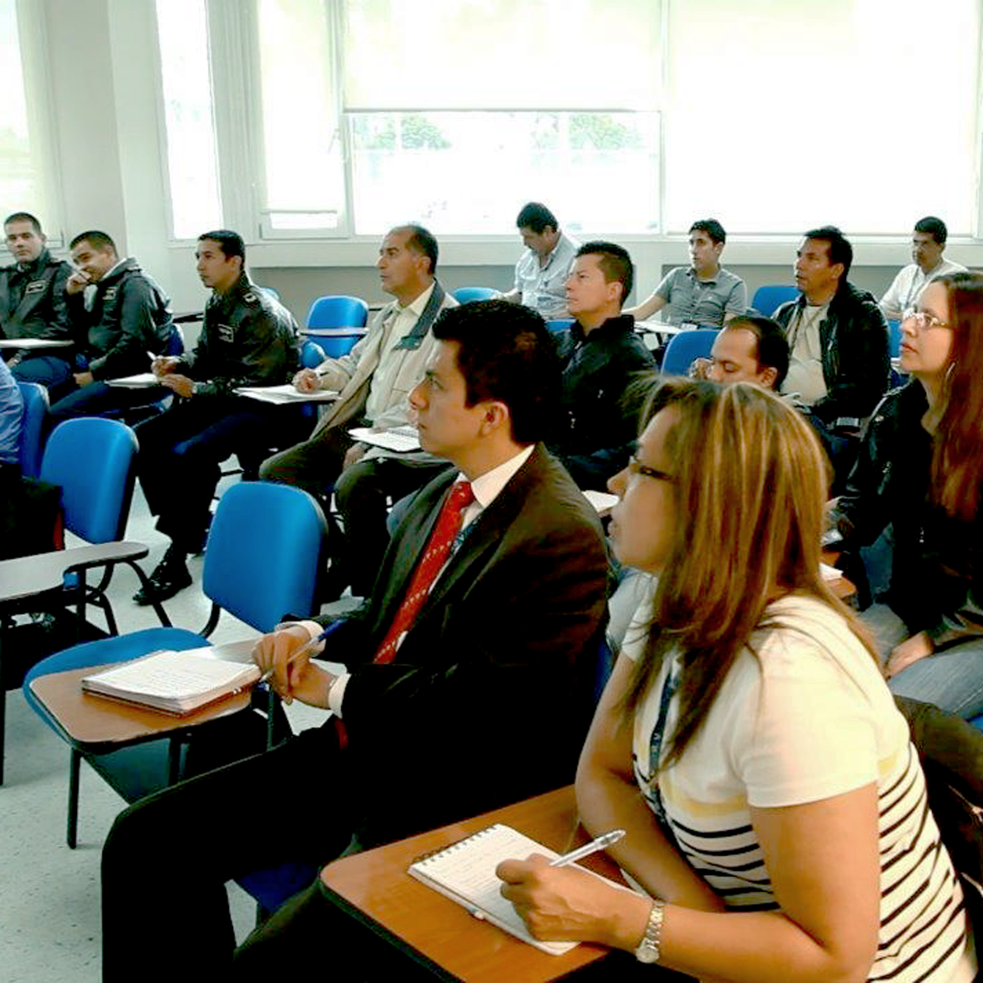 Importancia de la educación continuada en la Aeronáutica Civil